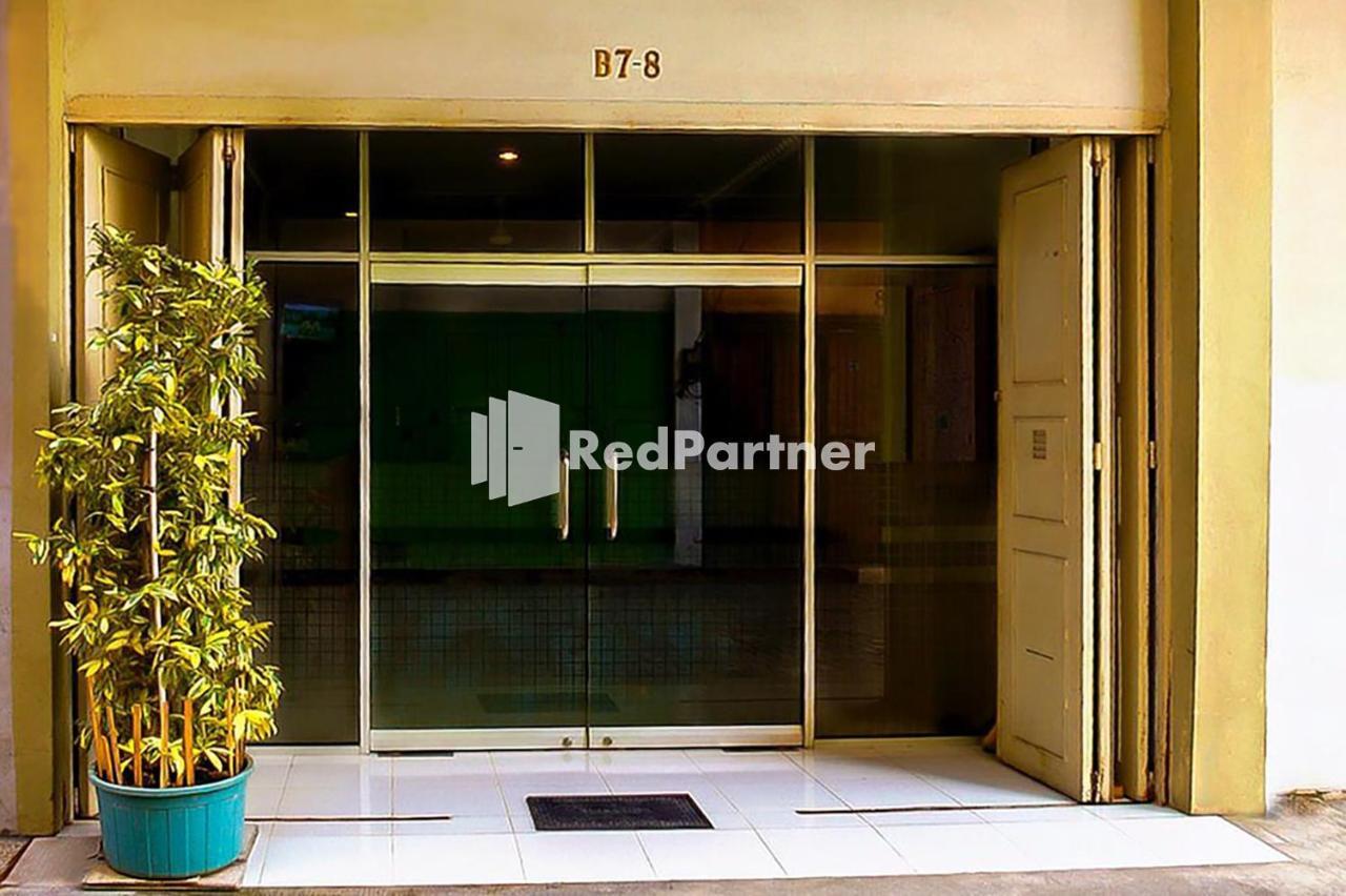 Carolina Transit Hotel Medan Exterior photo